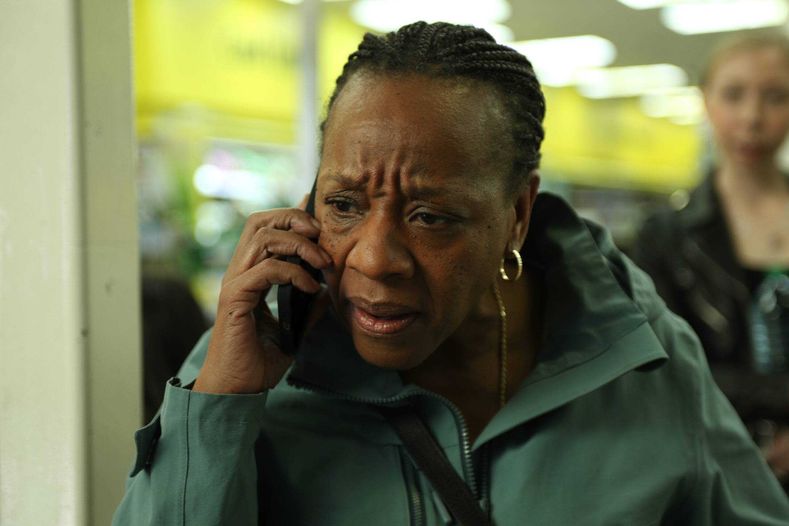 Read more about the article HARD TRUTHS Film Review: Marianne Jean-Baptiste Shines