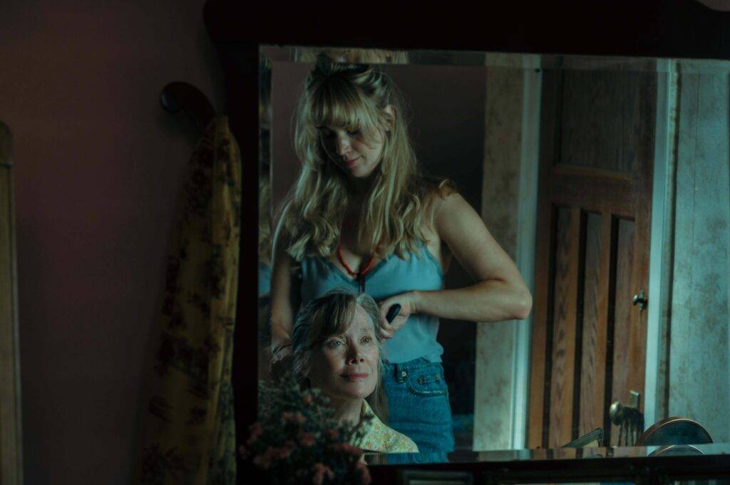 Jennifer Lawrence and Sissy Spacek in Die My Love