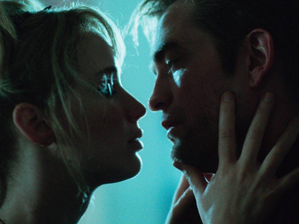 Jennifer Lawrence and Robert Pattinson in Die My Love